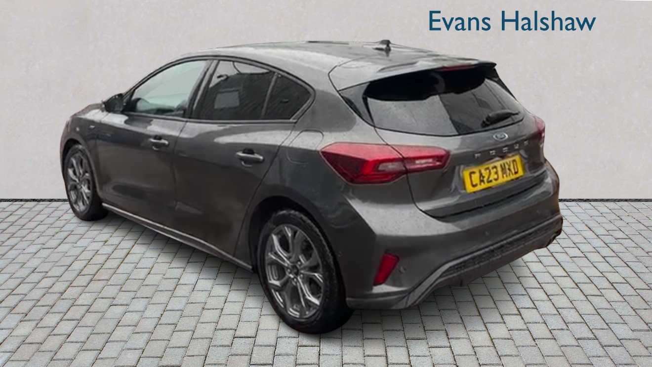 Used Ford Focus 2023 for sale - 78129748: Photo 3