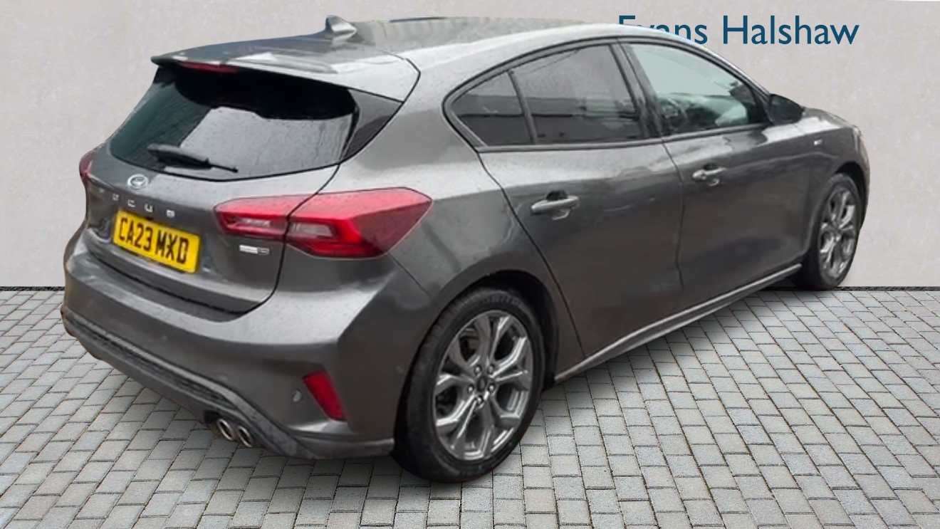 Used Ford Focus 2023 for sale - 78129748: Photo 4