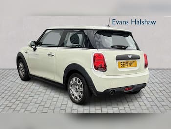Used MINI Hatch 2019 for sale - 79689555: Photo