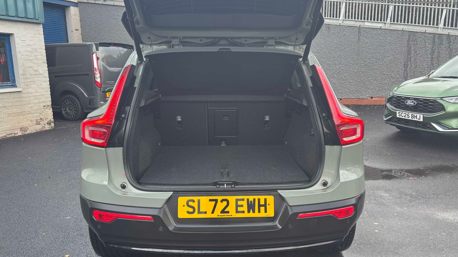 Used Volvo XC40 2022 for sale - 76515662: Photo 11