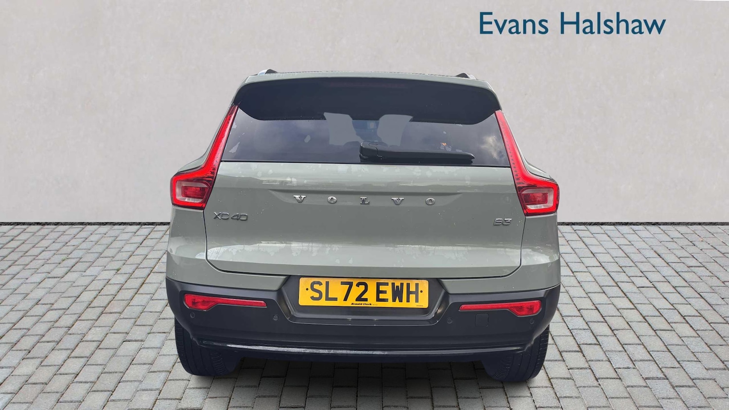 Used Volvo XC40 2022 for sale - 76515662: Photo 3