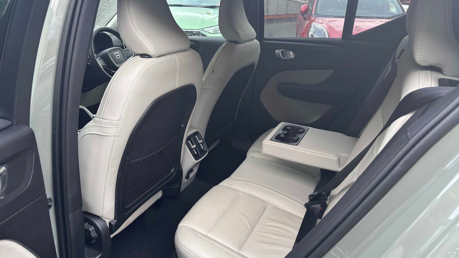 Used Volvo XC40 2022 for sale - 76515662: Photo 9