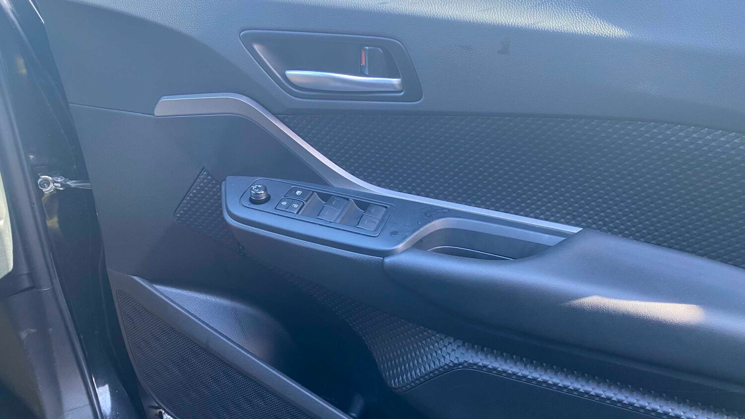 Used Toyota C-HR 2022 for sale - 78187867: Photo 9