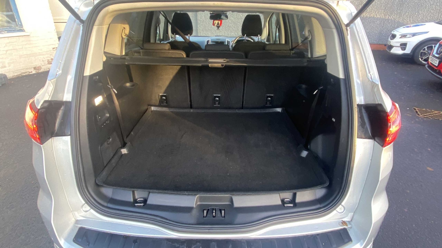 Used Ford S-Max 2017 for sale - 76373795: Photo 10