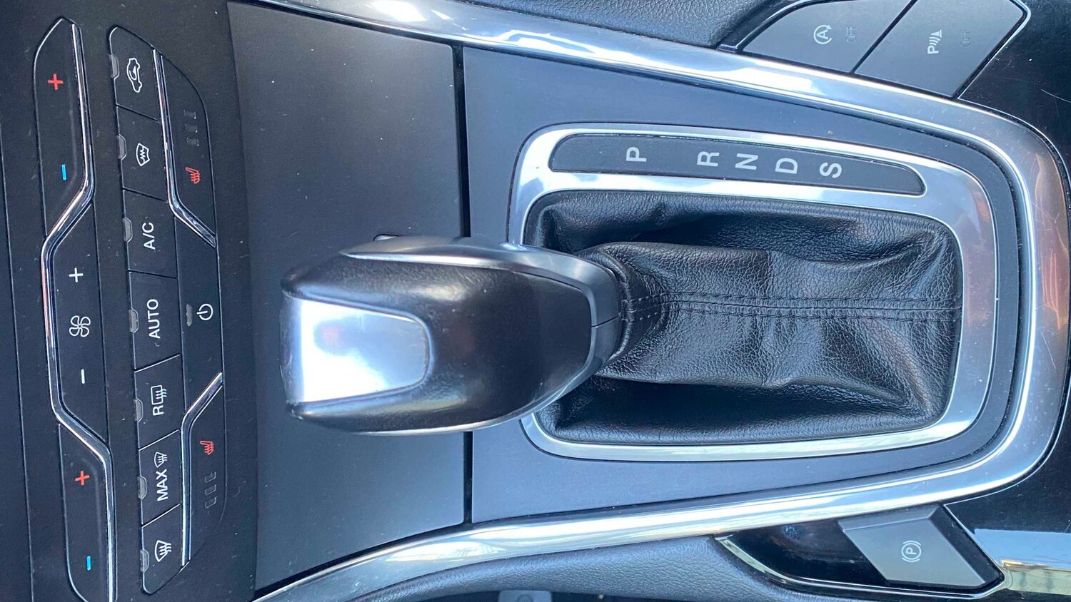 Used Ford S-Max 2017 for sale - 76373795: Photo 14