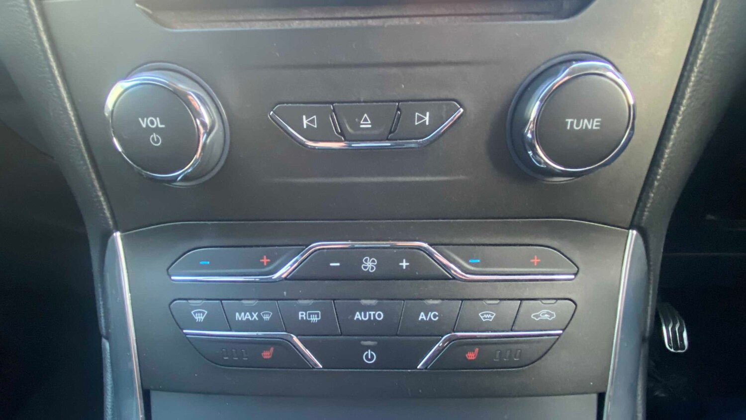 Used Ford S-Max 2017 for sale - 76373795: Photo 16