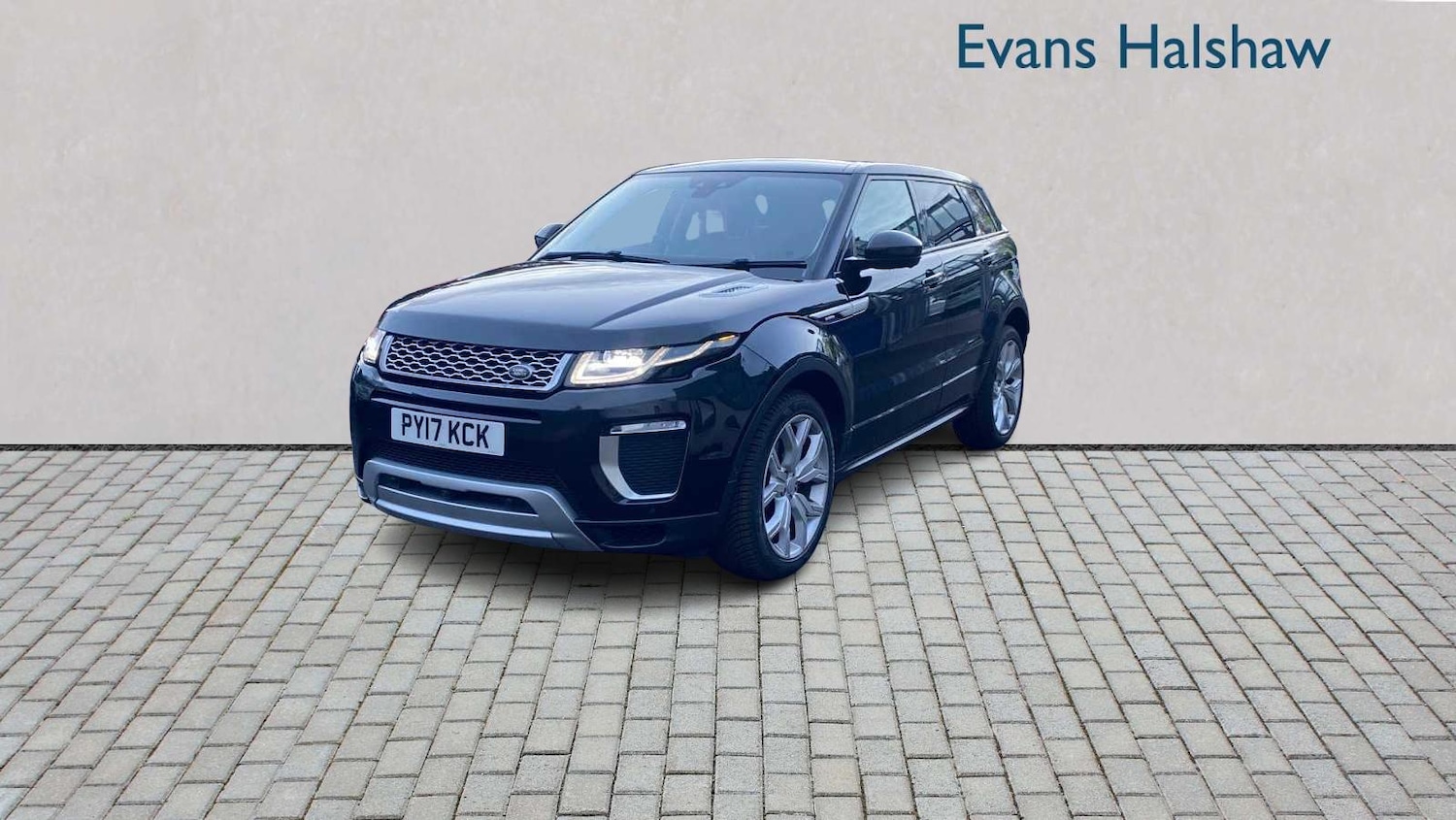 Used Land Rover Range Rover Evoque 2017 for sale - 76362625: Photo 2