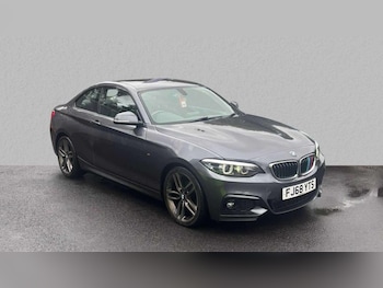 Used BMW 2 Series 2018 for sale - 76015918: Photo