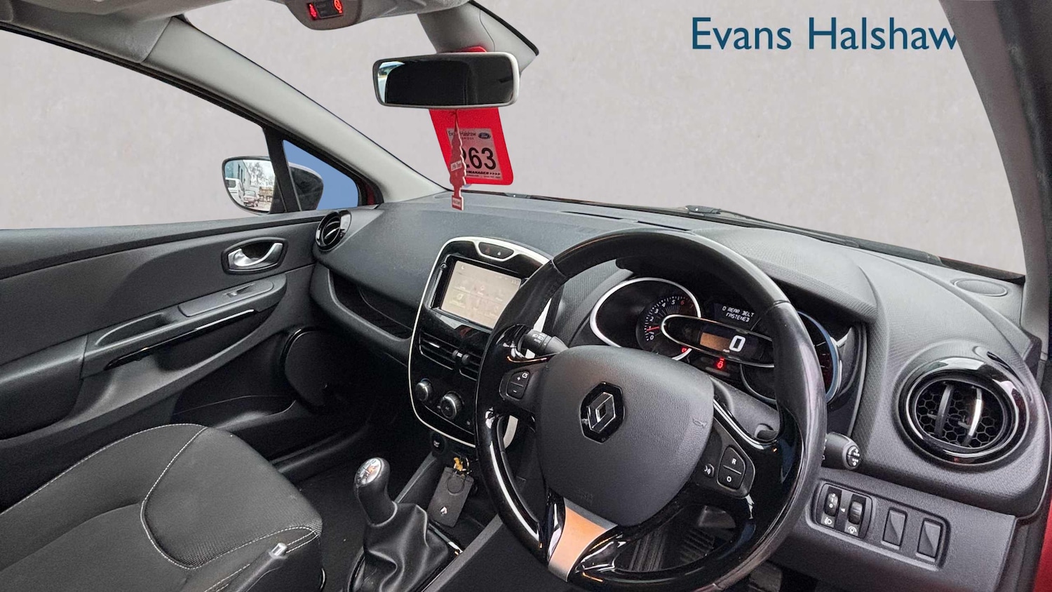 Used Renault Clio 2016 for sale - 77401710: Photo 5