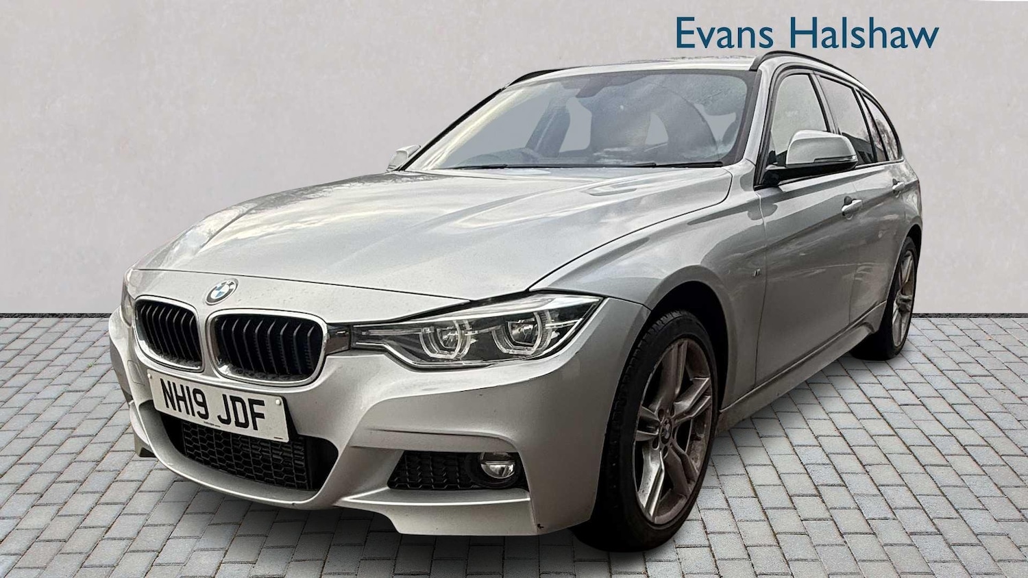 Used BMW 3 Series 2019 for sale - 76774341: Photo 2