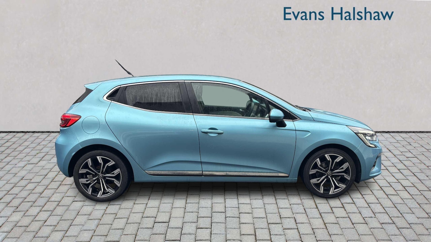 Used Renault Clio 2021 for sale - 76648789: Photo 3