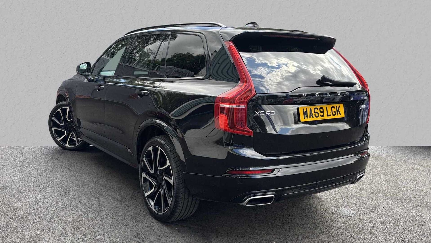 Used Volvo XC90 for sale - 77000324: Photo 2