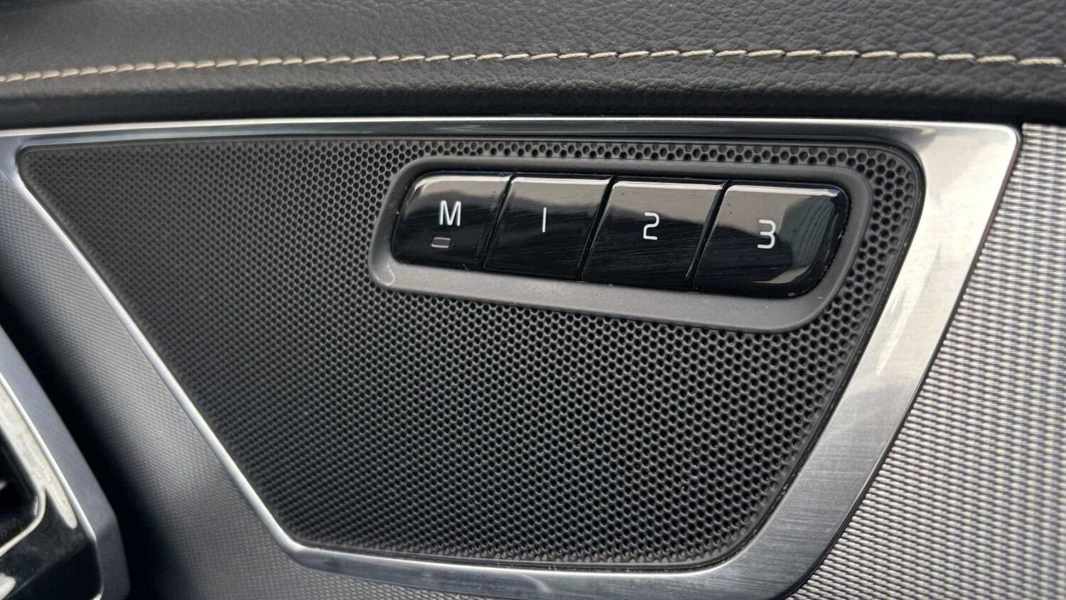 Used Volvo XC90 for sale - 77000324: Photo 32