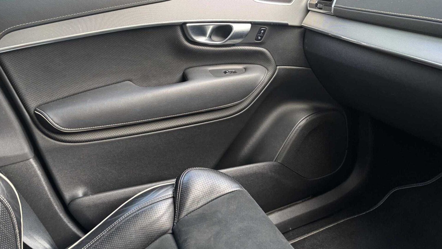 Used Volvo XC90 for sale - 77000324: Photo 35