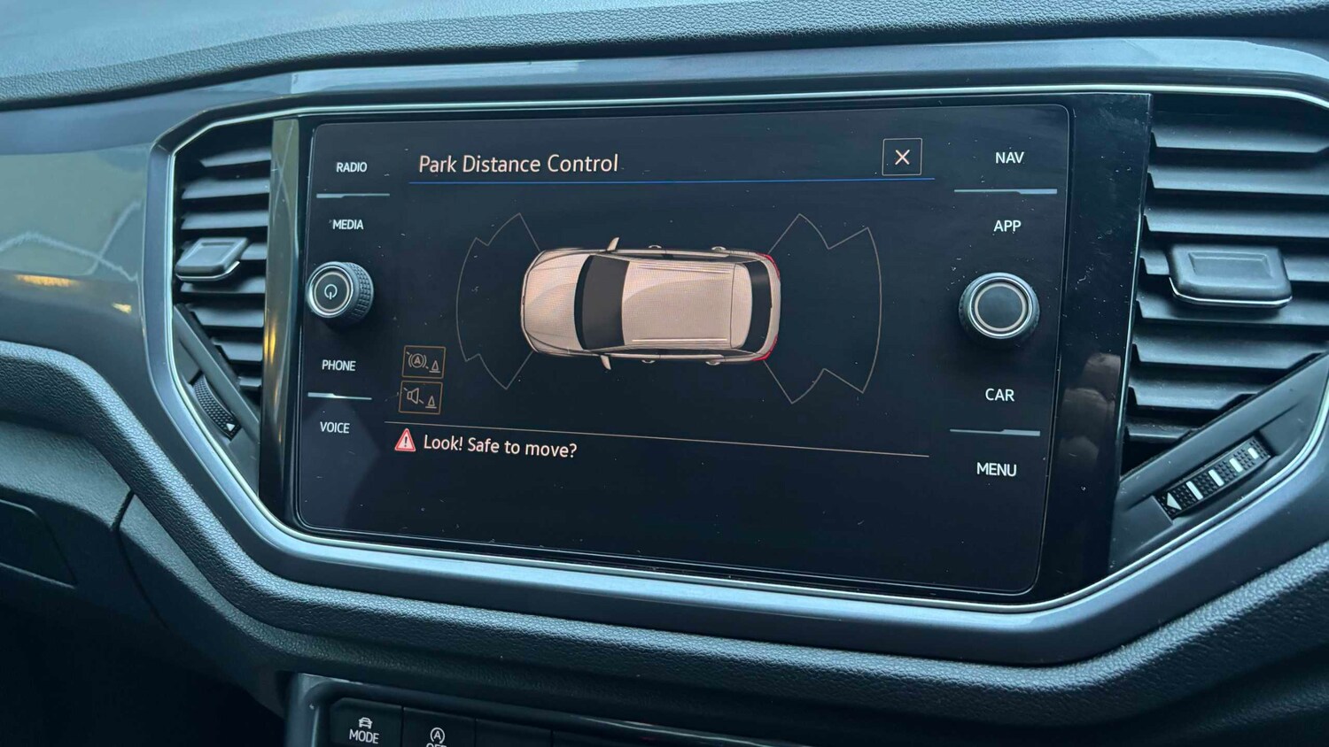 Used Volkswagen T-Roc 2020 for sale - 77674680: Photo 10