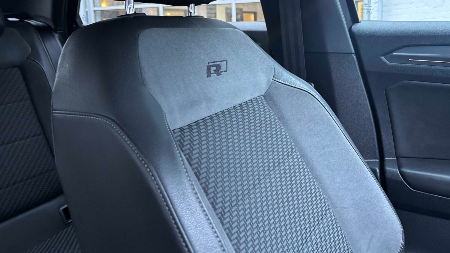 Used Volkswagen T-Roc 2020 for sale - 77674680: Photo 17