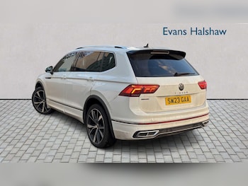 Used Volkswagen Tiguan Allspace 2023 for sale - 76692061: Photo