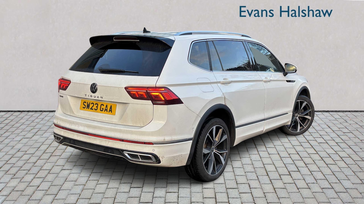 Used Volkswagen Tiguan Allspace 2023 for sale - 76692061: Photo 3