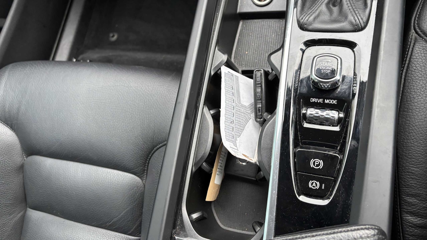 Used Volvo XC60 2018 for sale - 75993986: Photo 15