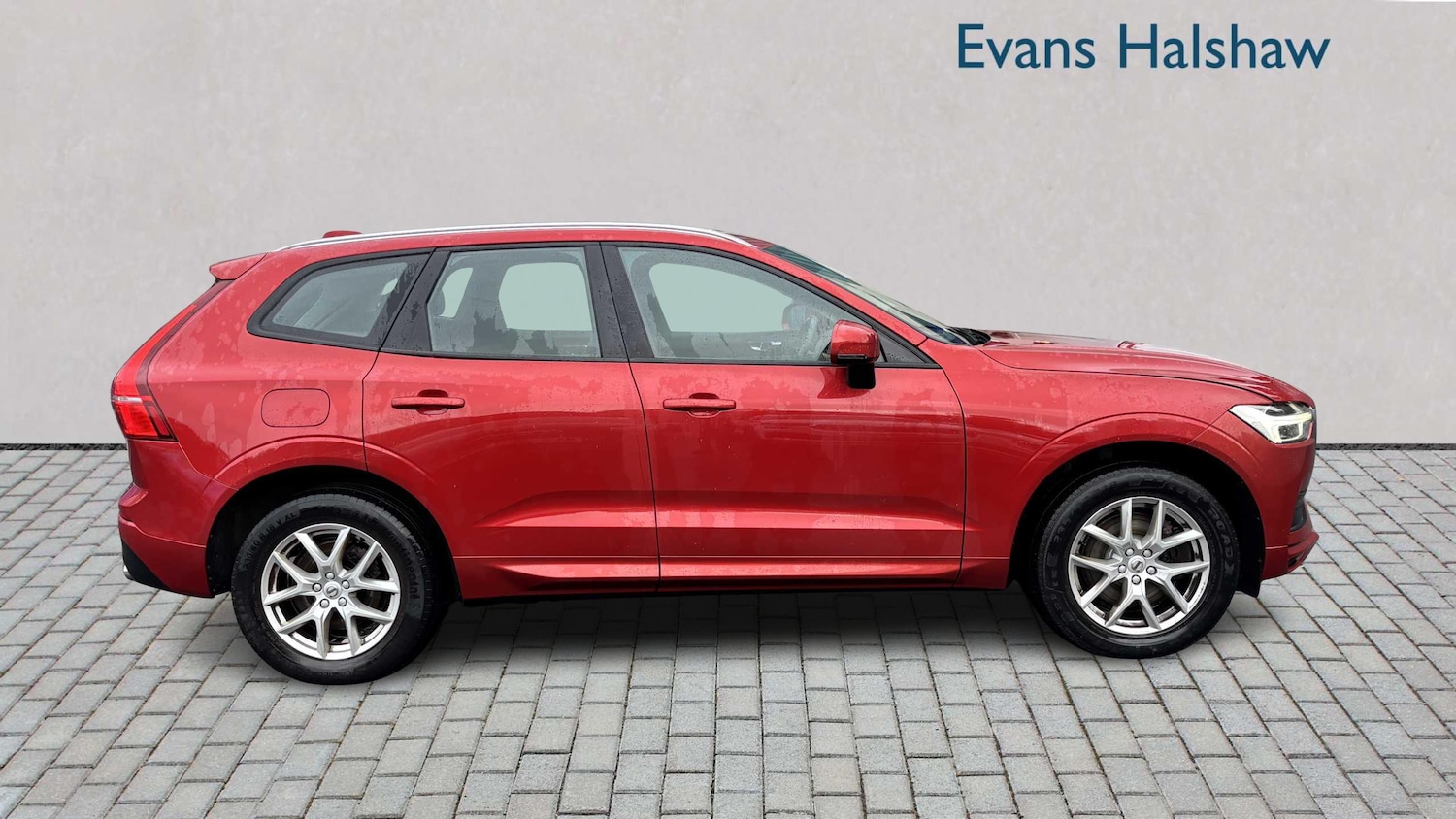 Used Volvo XC60 2018 for sale - 75993986: Photo 2