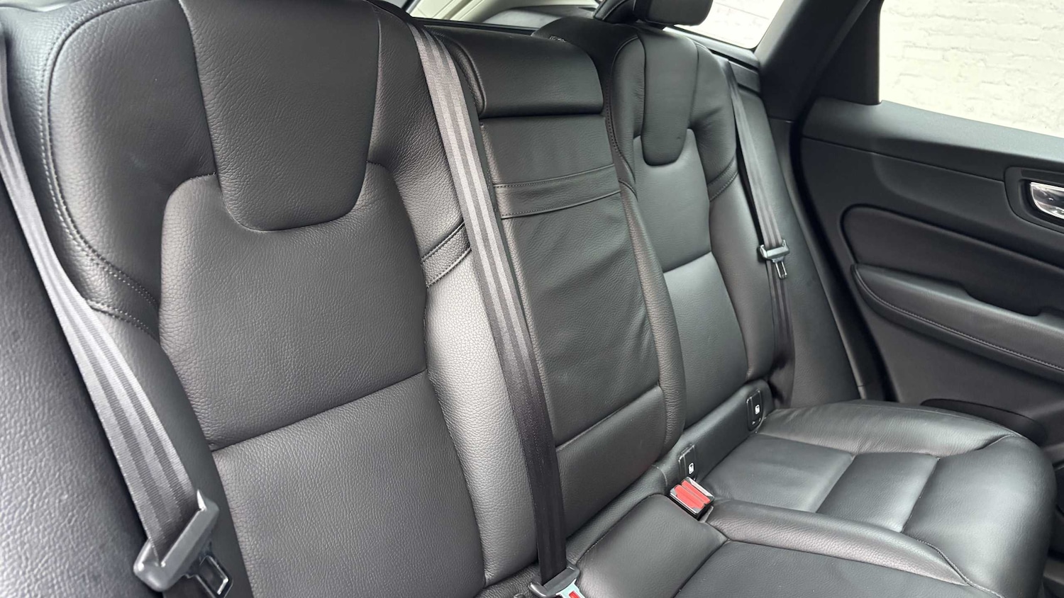 Used Volvo XC60 2018 for sale - 75993986: Photo 9