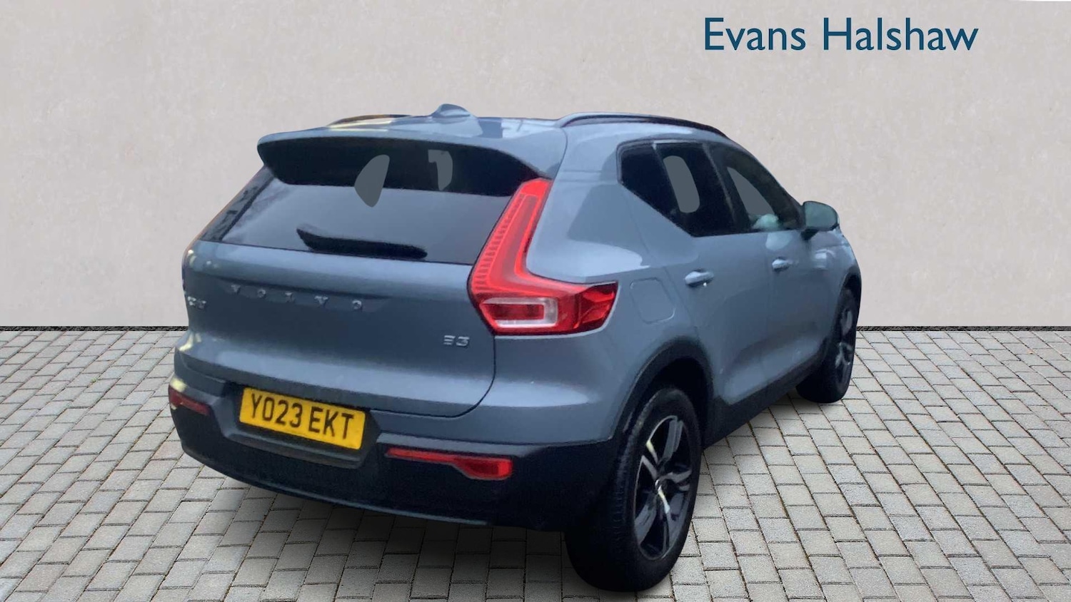 Used Volvo XC40 2023 for sale - 77044207: Photo 4
