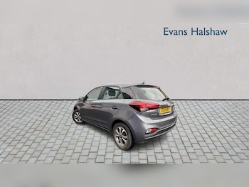 Used Hyundai i20 2018 for sale - 76501787: Photo