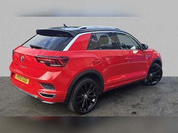 Used Volkswagen T-Roc 2019 for sale - 75813117: Photo