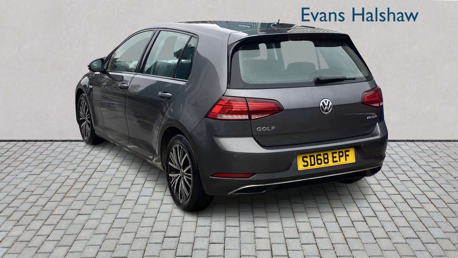 Used Volkswagen Golf 2018 for sale - 77810755: Photo 3