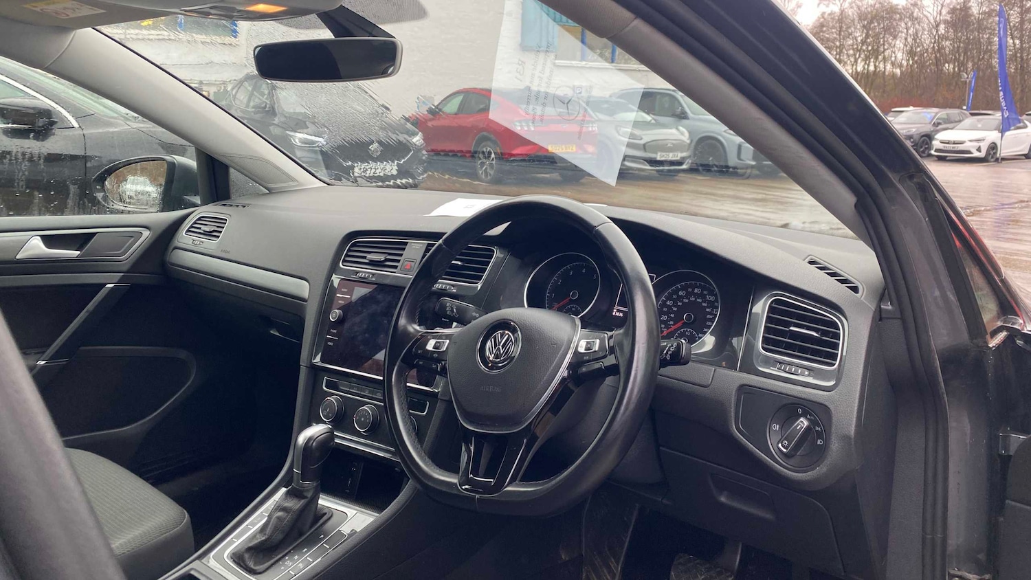 Used Volkswagen Golf 2018 for sale - 77810755: Photo 5
