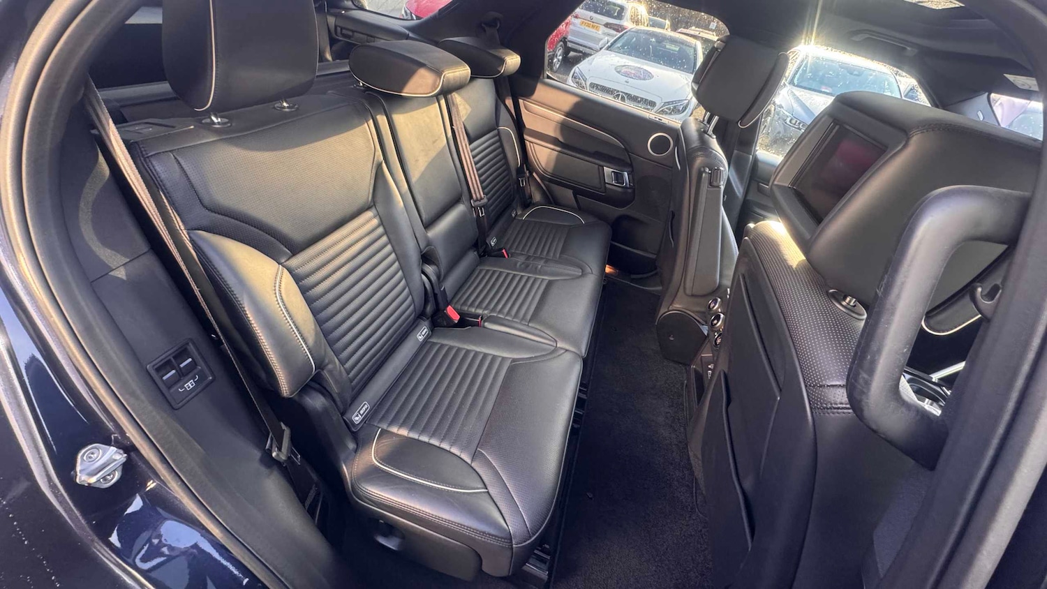 Used Land Rover Discovery 2018 for sale - 75812592: Photo 8