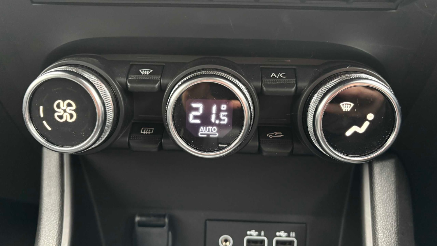 Used Renault Captur 2024 for sale - 77649073: Photo 16