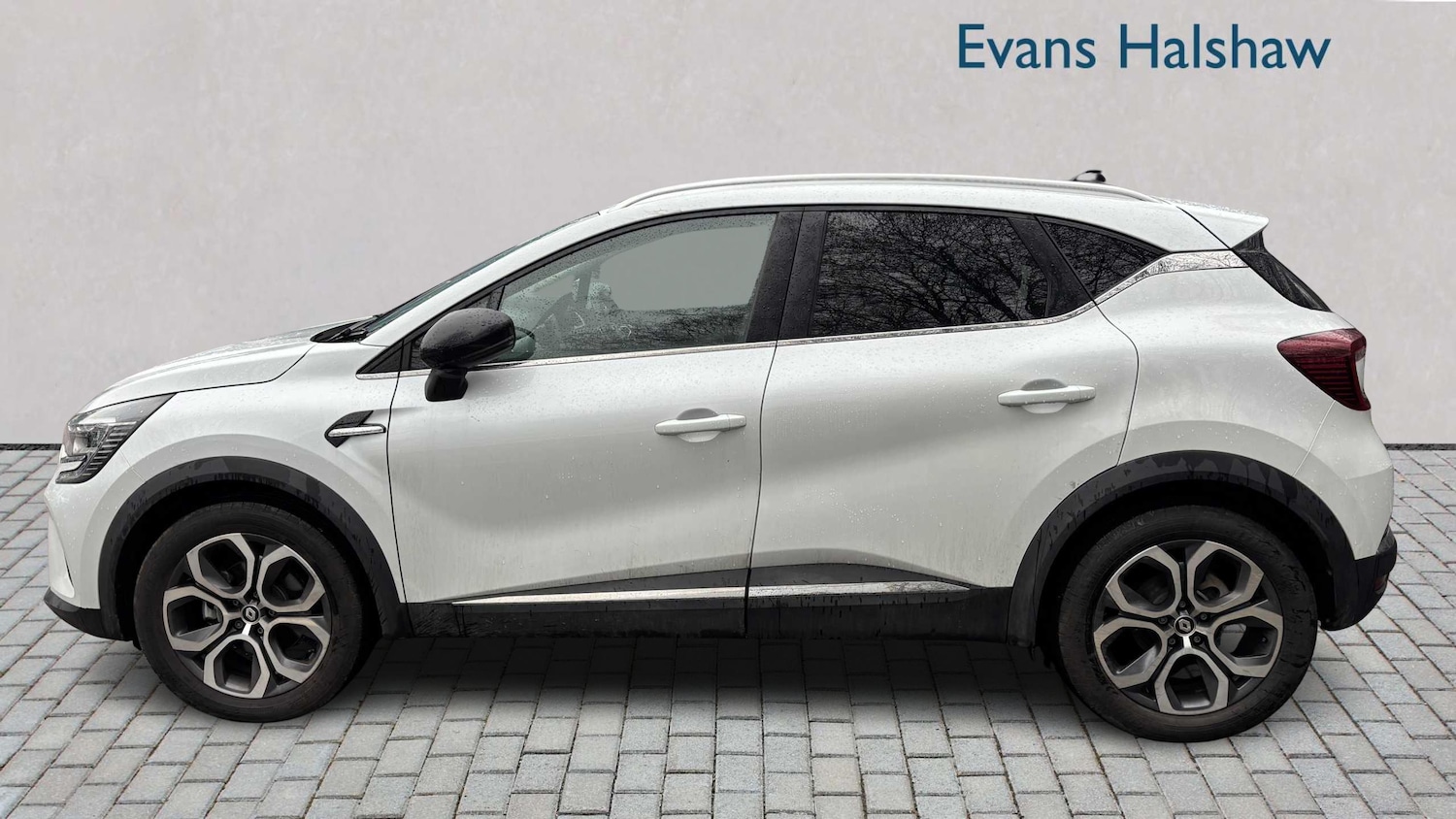 Used Renault Captur 2024 for sale - 77649073: Photo 3