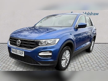 Used Volkswagen T-Roc 2018 for sale - 77859075: Photo
