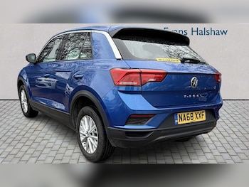 Used Volkswagen T-Roc 2018 for sale - 77859075: Photo