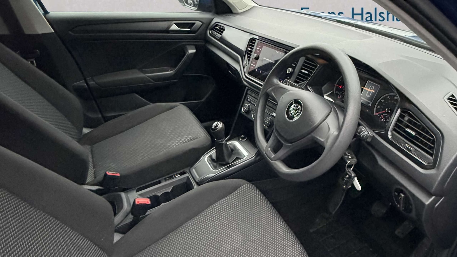 Used Volkswagen T-Roc 2018 for sale - 77859075: Photo 5