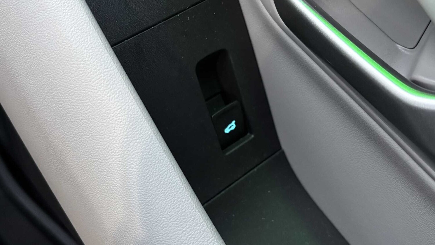 Used Ford Capri 2024 for sale - 77674727: Photo 32