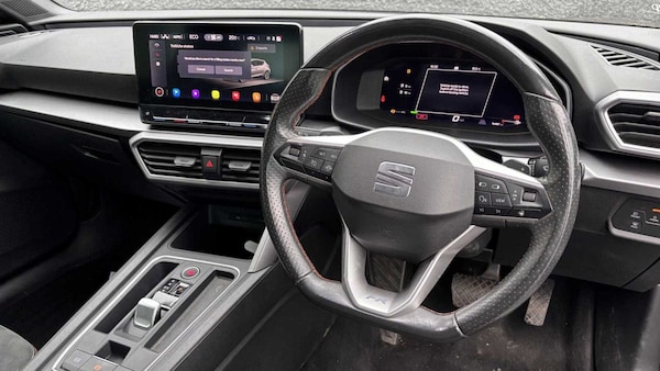 Used SEAT Leon 2021 for sale - 75812535: Photo 2