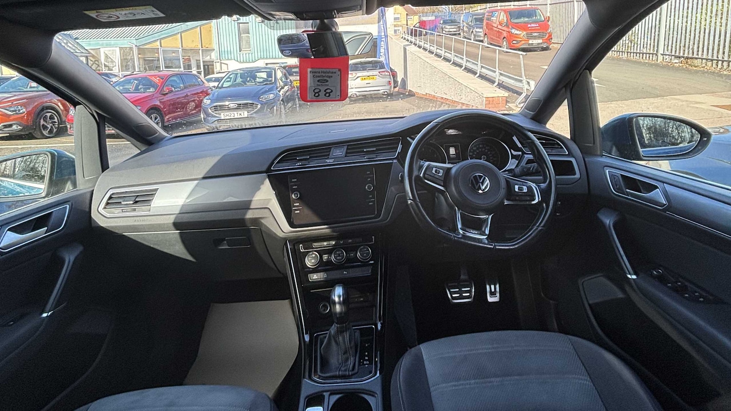 Used Volkswagen Touran 2020 for sale - 77257253: Photo 8