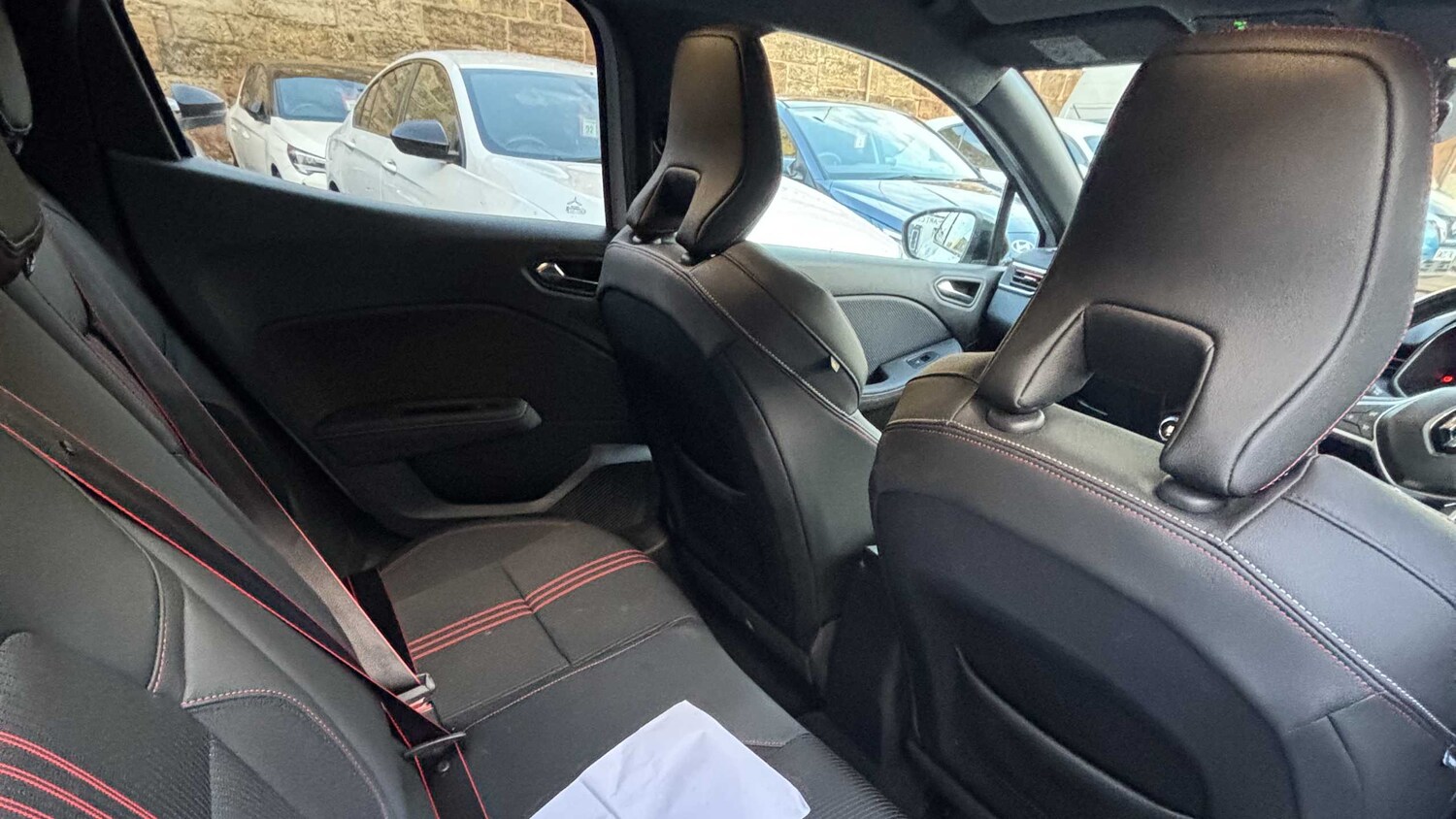 Used Renault Clio 2023 for sale - 76827680: Photo 10