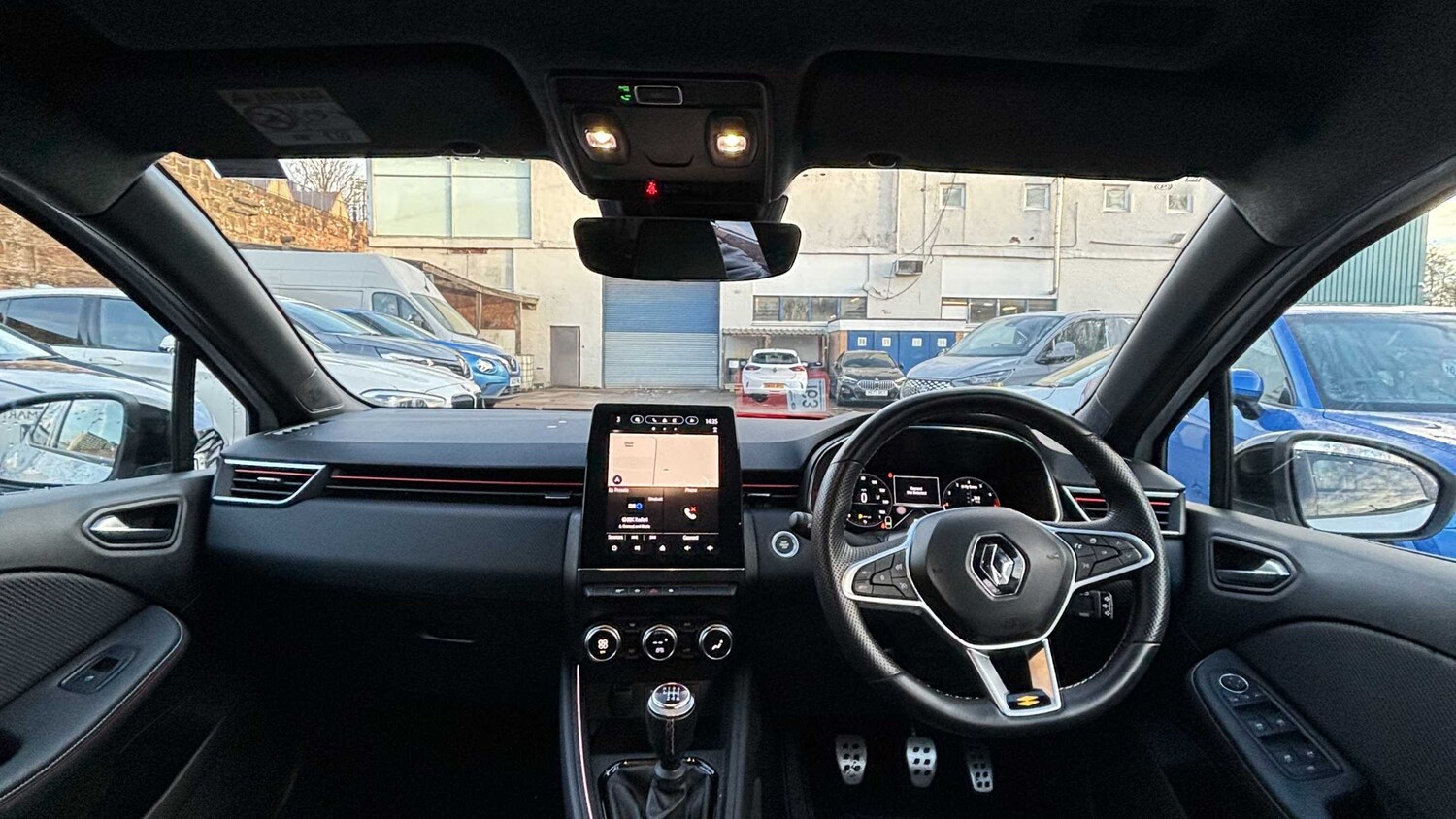 Used Renault Clio 2023 for sale - 76827680: Photo 11