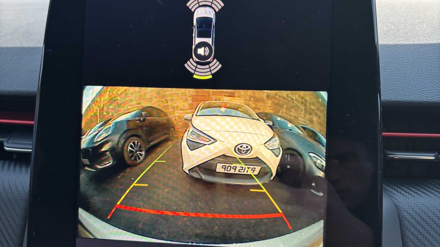 Used Renault Clio 2023 for sale - 76827680: Photo 15