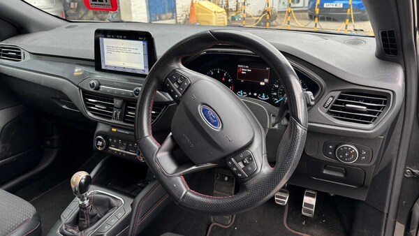 Used Ford Focus 2019 for sale - 76125726: Photo 5