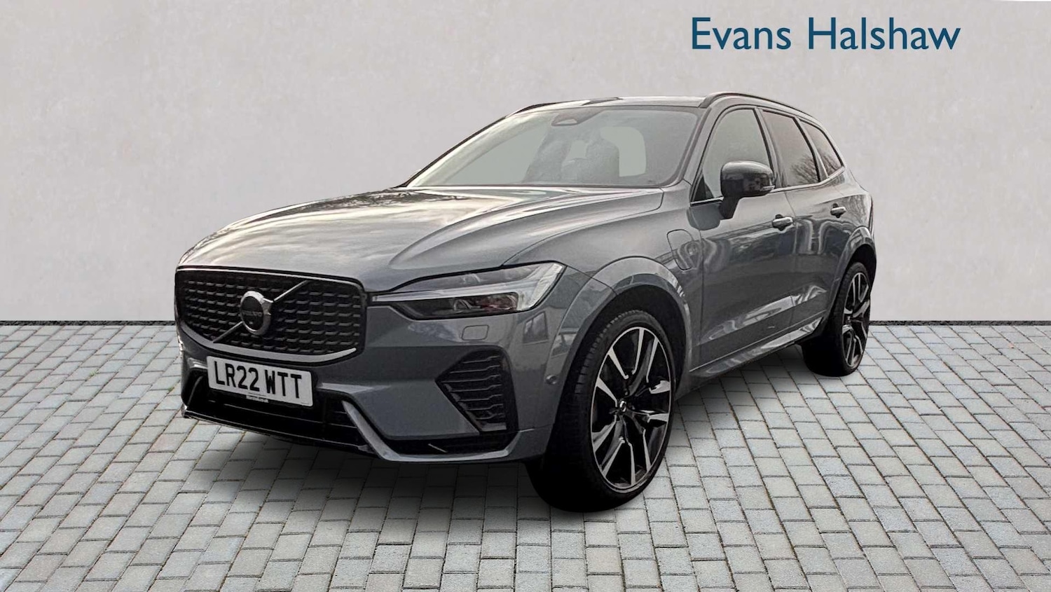 Used Volvo XC60 2022 for sale - 78052404: Photo 3