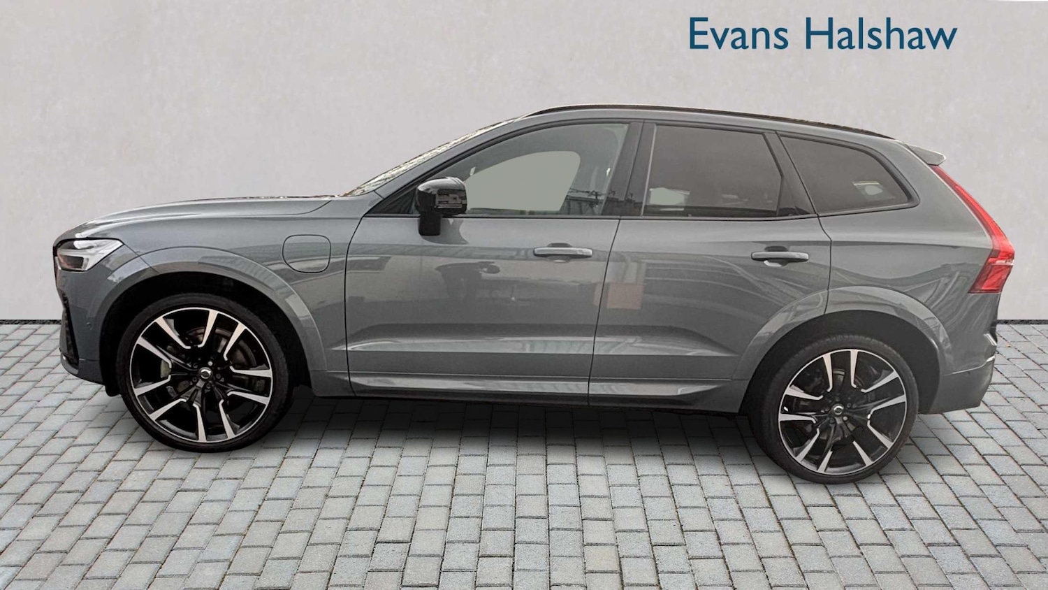 Used Volvo XC60 2022 for sale - 78052404: Photo 4