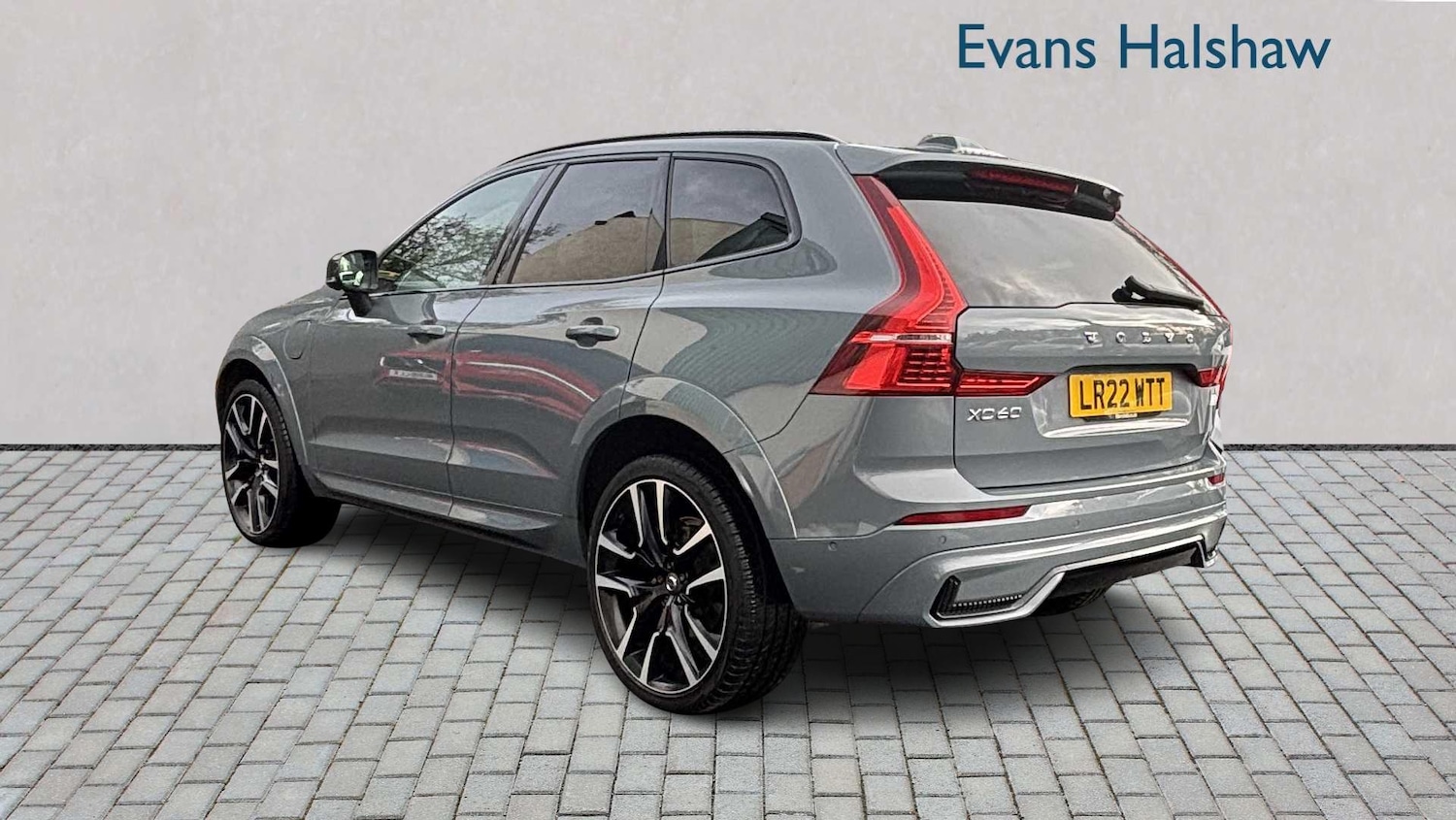 Used Volvo XC60 2022 for sale - 78052404: Photo 5