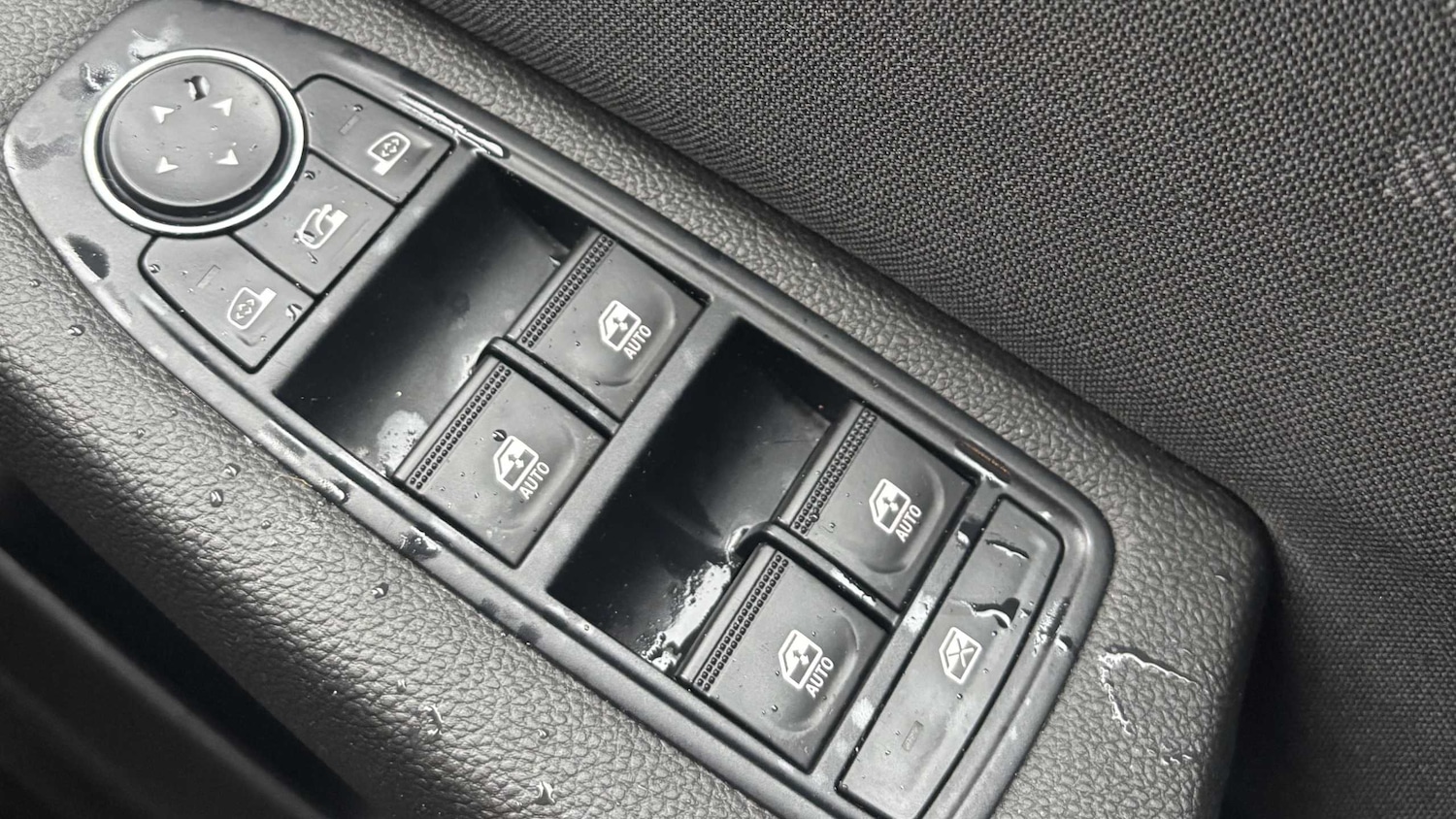 Used Renault Clio 2024 for sale - 76540776: Photo 17