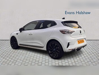 Used Renault Clio 2024 for sale - 76540776: Photo