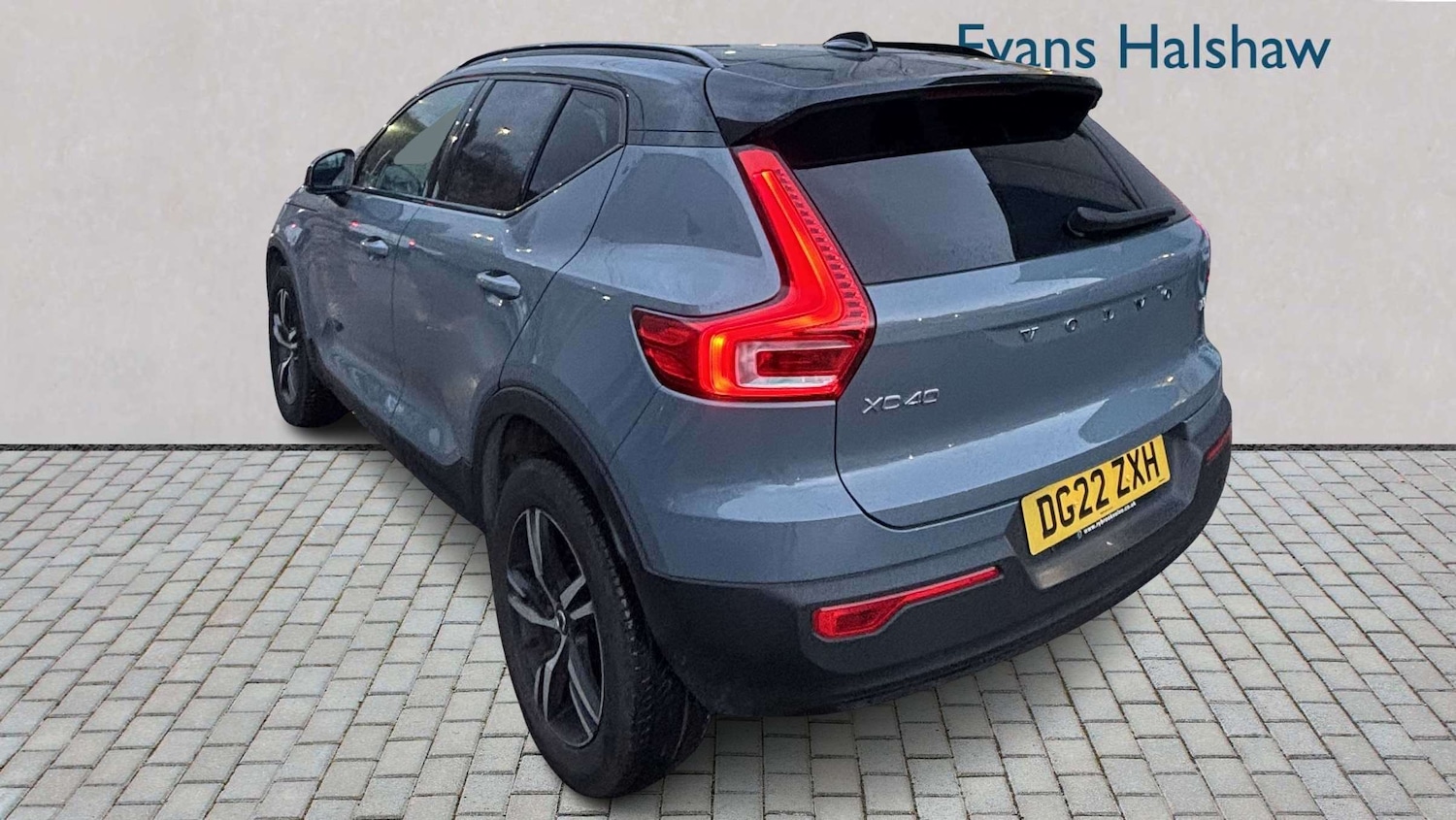 Used Volvo XC40 for sale - 77913808: Photo 3