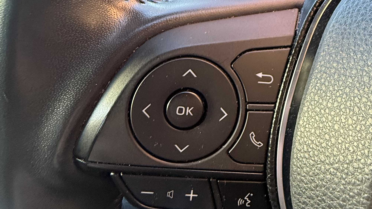 Used Toyota RAV4 2020 for sale - 76230458: Photo 13